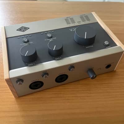Universal Audio Volt 276 USB-C Audio Interface 2021 - Present - Tan / Gray image 2