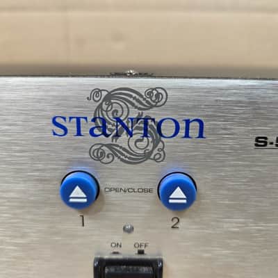 Stanton S-550 dual CD player only - RIGHT CD TRAY DOESNT EJECT image 2