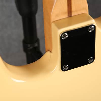 Squier Stratocaster - Made in Korea - White - 2nd Hand image 8