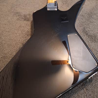 Kramer Focus 8000 Explorer Bass Left Handed image 12