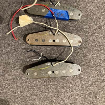 Fender Single Coil Pick-Up Set 1977 - Black - Gray bottom image 2