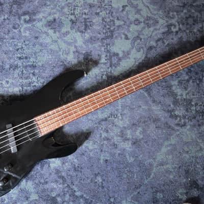 ARIA/ARIA PRO II MAGNA SERIES bass guitars