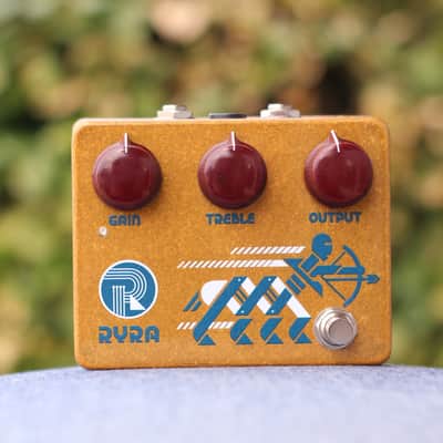 Mint RYRA "The Klone" in Gold image 3