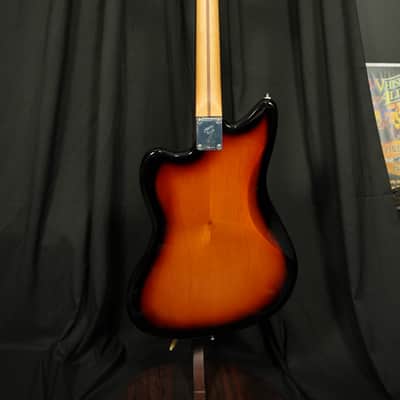 Fender Player II Jazzmaster 2026 3-Color Sunburst image 9