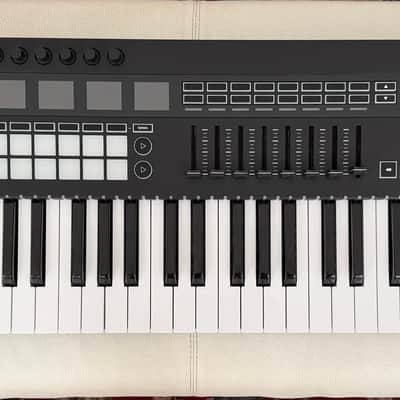 Novation SL 61 MKIII Tastiera Master Midi Mk3 image 8