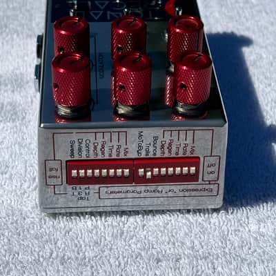 Chase Bliss Audio Tonal Recall RKM Red Knob Mod Analog Delay 2017 - 2018 - Graphic with Red Knobs image 6