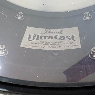 Pearl UCA6514 UltraCast Aluminum 14x6.5" Snare Drum - Matte Black image 15