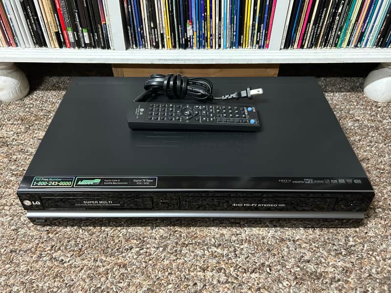 LG RC797T Super Multi DVD Recorder/VCR Combo Player w/ Remote [DVD NEEDS REPAIR] image 1