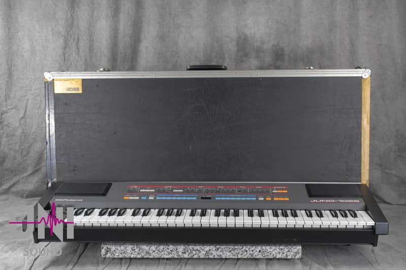 Roland Juno-106S Programmable Polyphonic Synthesizer in Good Condition image 1