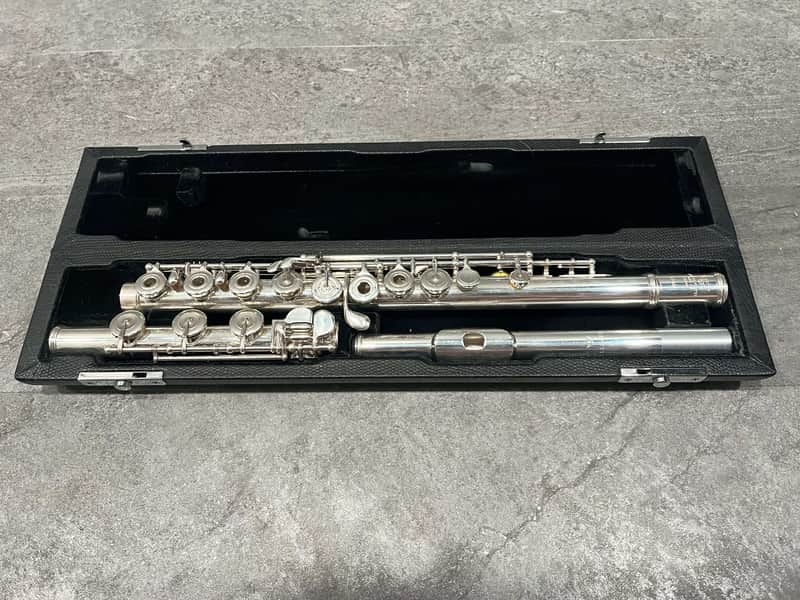 Sankyo CF-401 Fully Silver Flute w/ Mancke Headjoint