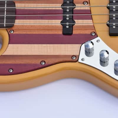 Ankh Instruments 4 string, Jazz Bass, Left Hand, Woodie 2022 Gold Metalic image 2
