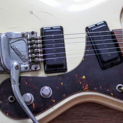 Morales Mosrite 1960's White image 4