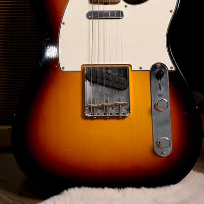 Fender Custom Shop '60 Reissue Telecaster Relic NAMM 2018 Custom Built 3 Tone Sunburst Limited Edition image 3