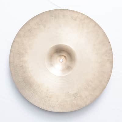 Zildjian A 18" Hollow Logo Medium-Thin Crash Cymbal 1978 - 1982 - Traditional image 2