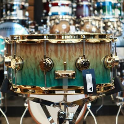 DW Collector's Exotic 6.5x14" w/ Gold Hardware (Natural To Candy Regal Fade Over Quilted Maple) image 2