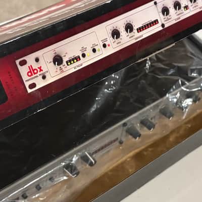 dbx 286s Microphone Preamp Processor 2010s - Silver image 2