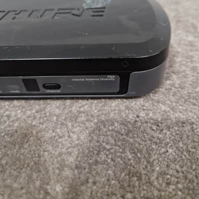 Shure Pg4s Receiver Wireless System - UHF Frequency, Reliable Performance - Excellent image 2