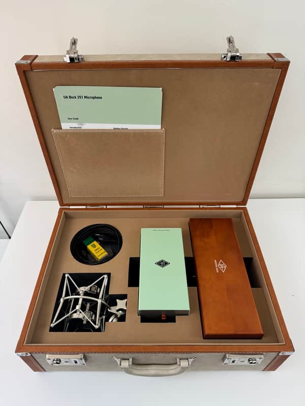 Universal Audio Bock 251 Large Diaphragm Multipattern Tube Condenser Microphone 2022 - Present - Mint Green image 1
