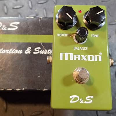 Maxon D&S Reissue Distortion Sustainer Fuzz