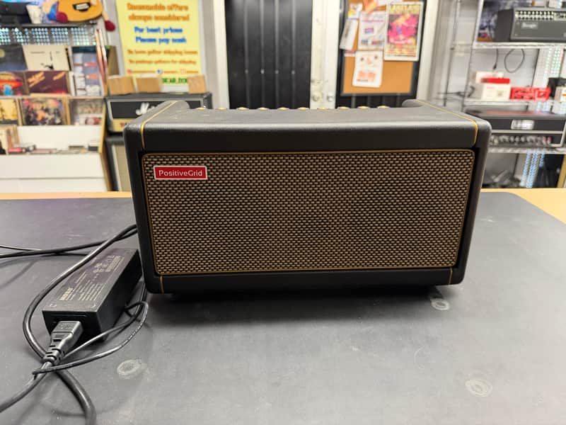 Positive Grid Spark 40 40-Watt 2x4" Modeling Guitar Combo 2020 - Present - Black image 1
