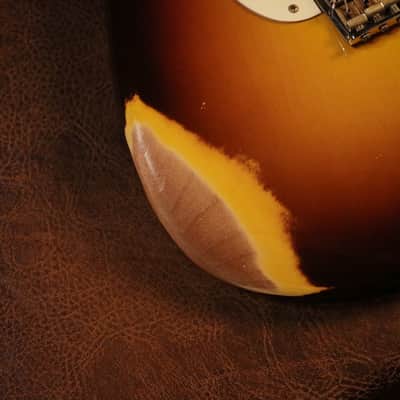 Fender Custom Shop Fat 50's Stratocaster Relic in Wide-fade 2-tone Chocolate Sunburst image 4