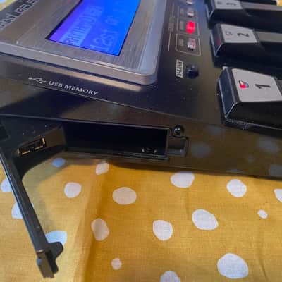 Greco FA 700 with Graph Tech Piezo Tunomatic, Graph Tech Ghost Hexpander with acousti phonic preamp, Roland GR 55 Guitar Synthesizer image 20