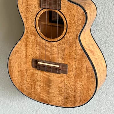 Kala KA-MNGG-T Mango Tenor Cutaway Ukulele Metropolitan - Gloss image 1