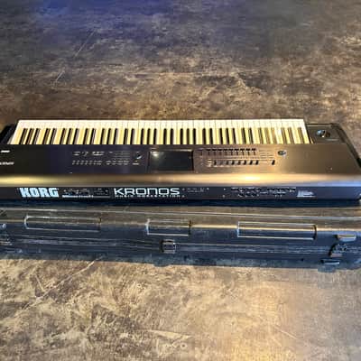 Korg Kronos 88 2010s - Black image 10