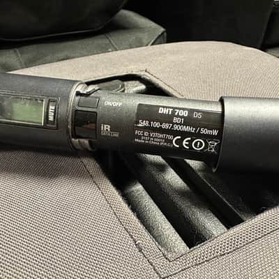 AKG DHT 700 D5 BD1 handheld wireless transmitter image 4