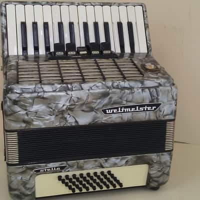 Weltmeister-Stella-40-Bass-LMM-Accordion-Akkordeon-Fisarmonica-grey image 1