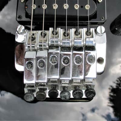 Yamaha SE 350 Guitar, 1990's, Strat Style, 3 PU's, Black Finish, Fresh Setup & Strings, Gig Bag image 5
