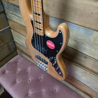 Squier Classic Vibe 70's Jazz Bass Maple Neck - Natural image 5