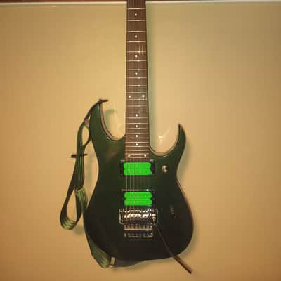 Unbranded 7 String in Forest Green Pearl 2018 - Gloss Metallic Forest Green image 1