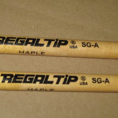 one pair (new old stock) very near A+ condition Regal Tip SG-A maple wood / natural stain finish (with packaging) from 2000s / 2010s image 2