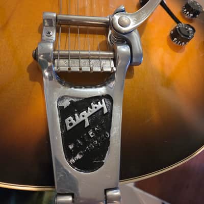 1994 Gibson ES-135 with Bigsby, Hard Case image 15