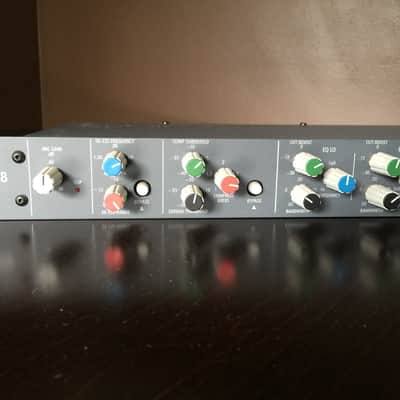 Symetrix 528 Voice Processor image 2