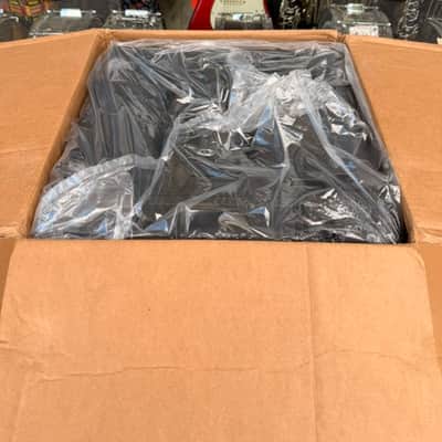 SKB  Skb-R4uw Roto Rolling Rack Case 4U Rolling Wheels Transport image 12