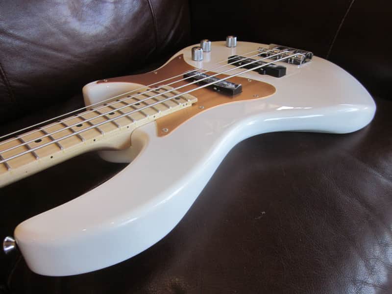 Aria Pro II 4-String Electric Bass RSB-618/4-WH - White/Gold image 1