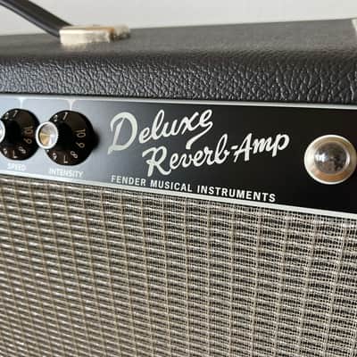 Fender Tone Master Deluxe Reverb 1x12" Guitar Combo Amp - Excellent Condition with Cover & Footswitch image 4