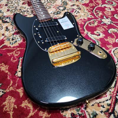 *NEW IN BOX* 2026 Fender Japan Limited Edition Traditional Collection, 60's Mustang Black Pearl Gold with Matching Headstock - MIJ JD26 image 10
