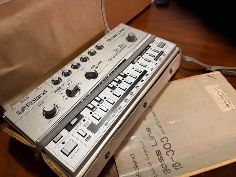 Roland TB-303 Bassline Synthesizer Module