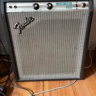 Fender Musicmaster Bass 2-Channel 12-Watt 1x12" Bass Combo 1970 - 1980 - Silverface image 1