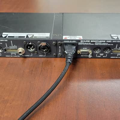 Shure DFR 11 EQ Digital EQ Feedback Reducer 2010 - Black image 2