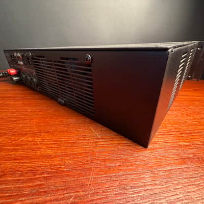 Carvin DCM1540L power amp SS image 5