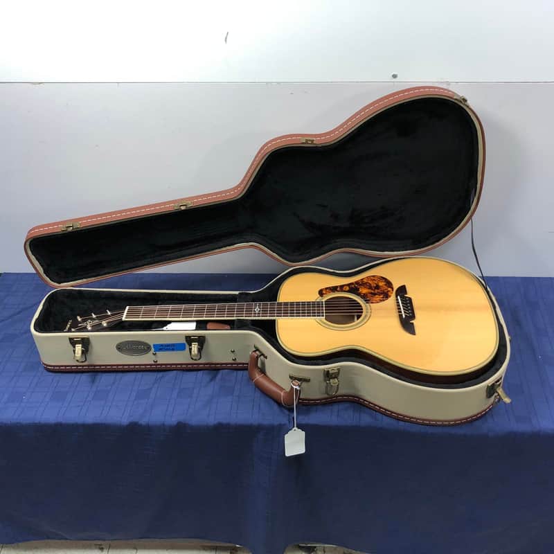 Alvarez Masterworks Series MF60OM Folk OM Acoustic Guitar with Case image 1