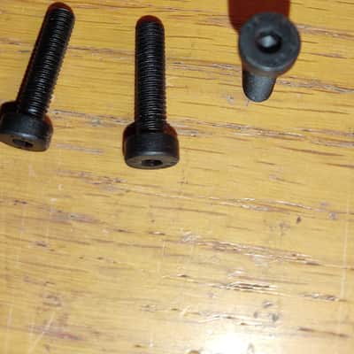 4 Vis M5 x 20 (Din 7984 - 0.8.8 steel noir) pour Boîtiers Eurorack image 2