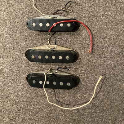 Fender Single Coil Pick-Up Set 1977 - Black - Gray bottom image 1