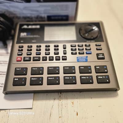 Alesis SR 18 High Definition Drum Machine image 3