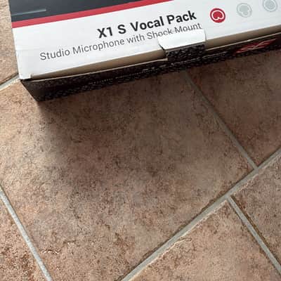 sE Electronics X1S Vocal Pack with Cable, Shock Mount and Pop Filter 2010s - Black image 4