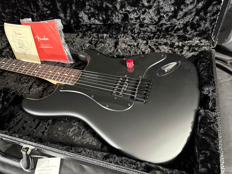2024 Fender TTS* Limited Edition Tom Delonge Stratocaster - Blackout image 1